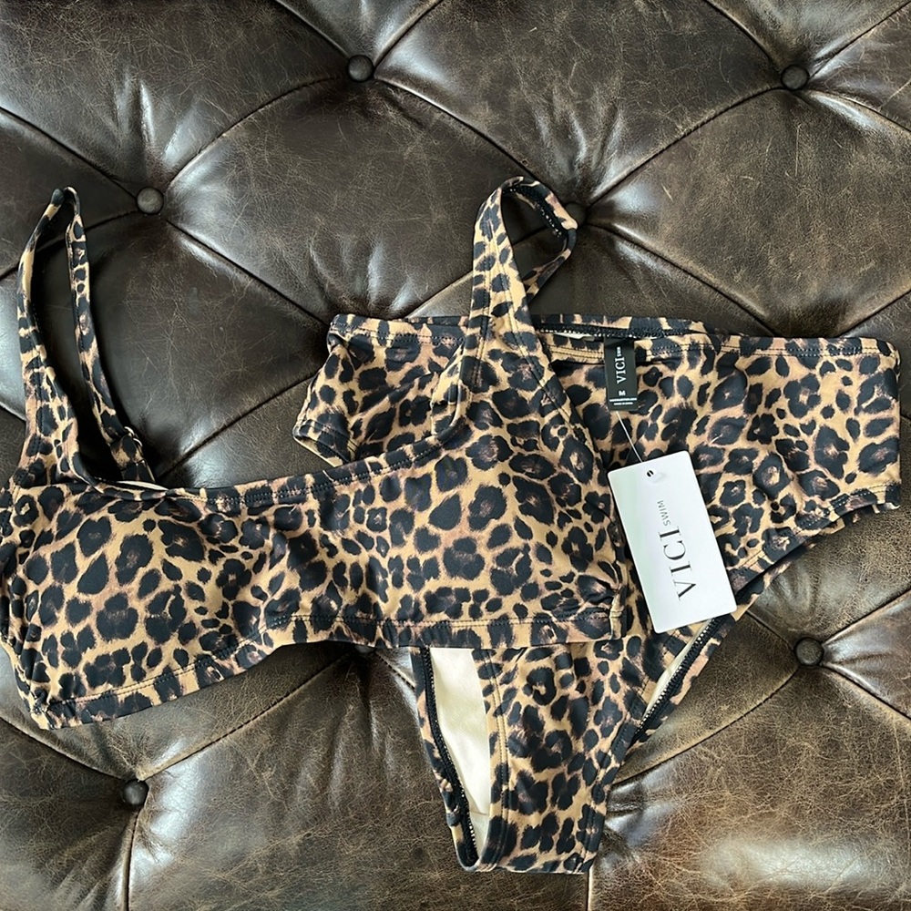 NWT Vici Leopard Print High Waist Bikini sz M